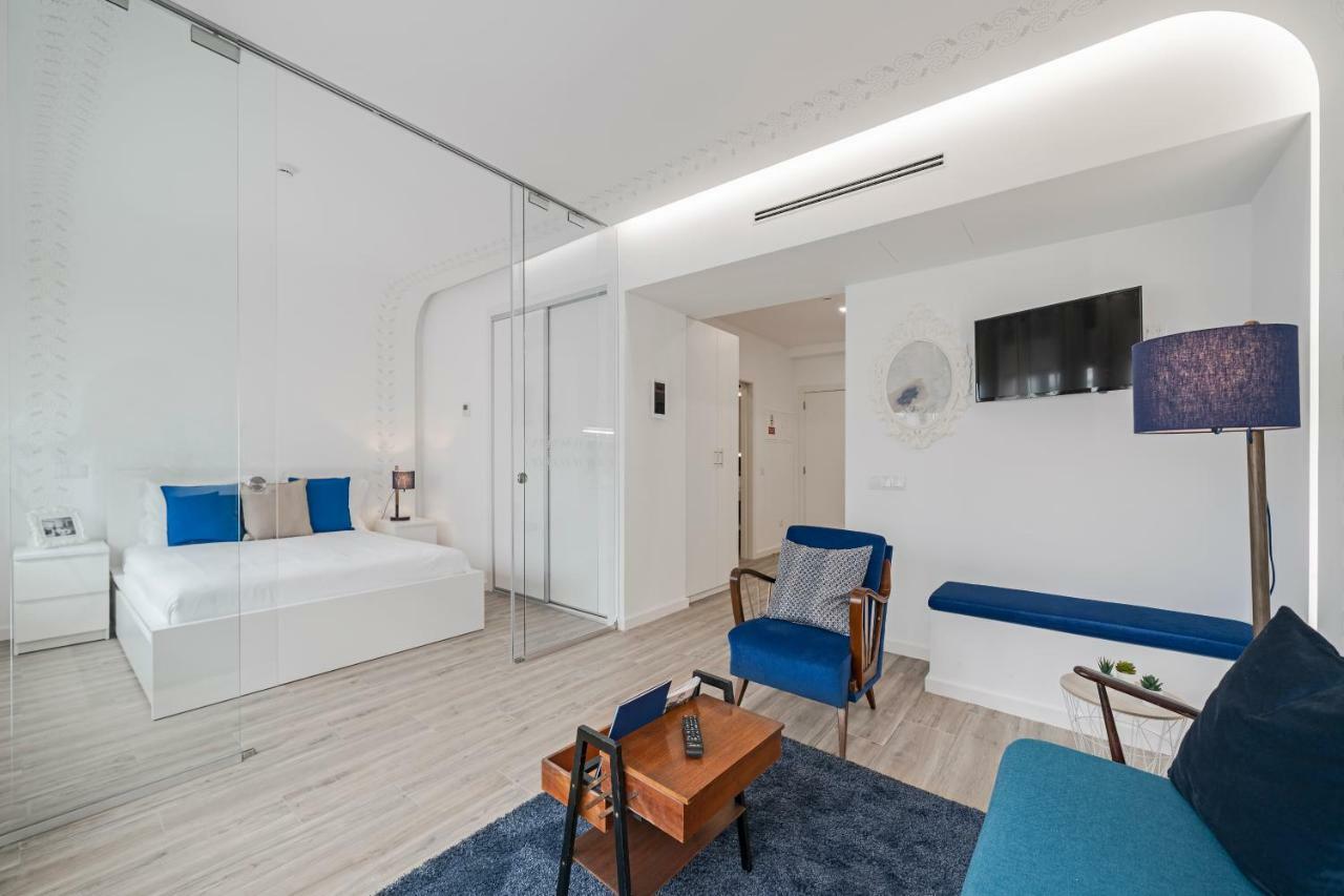 Drapes Design Apartments By An Island Apart Funchal  Buitenkant foto