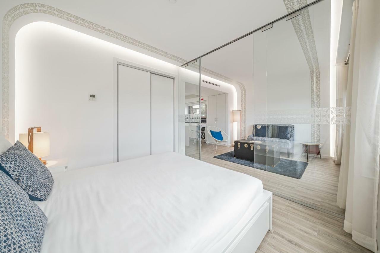 Drapes Design Apartments By An Island Apart Funchal  Buitenkant foto