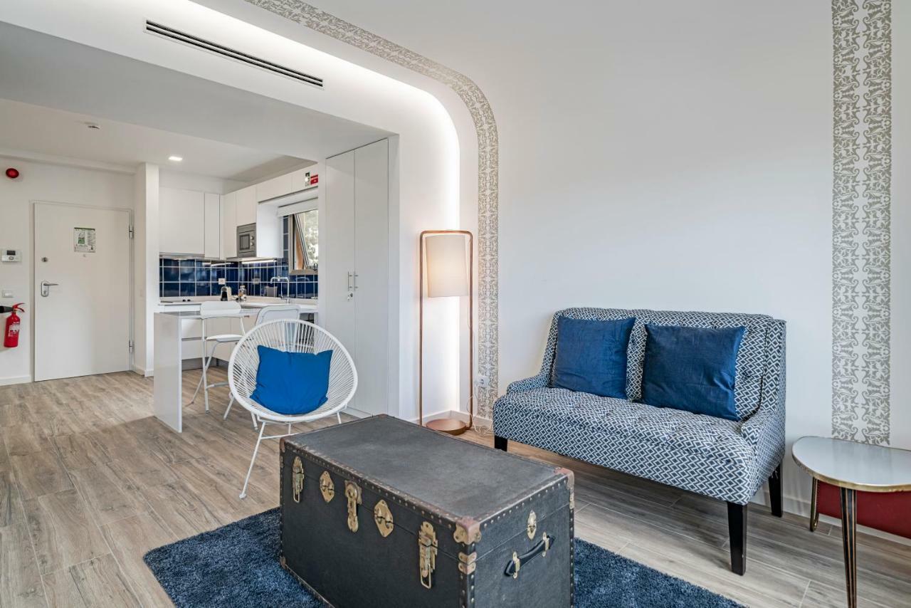 Drapes Design Apartments By An Island Apart Funchal  Buitenkant foto