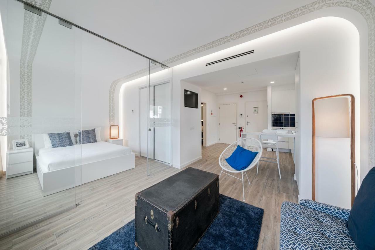 Drapes Design Apartments By An Island Apart Funchal  Buitenkant foto