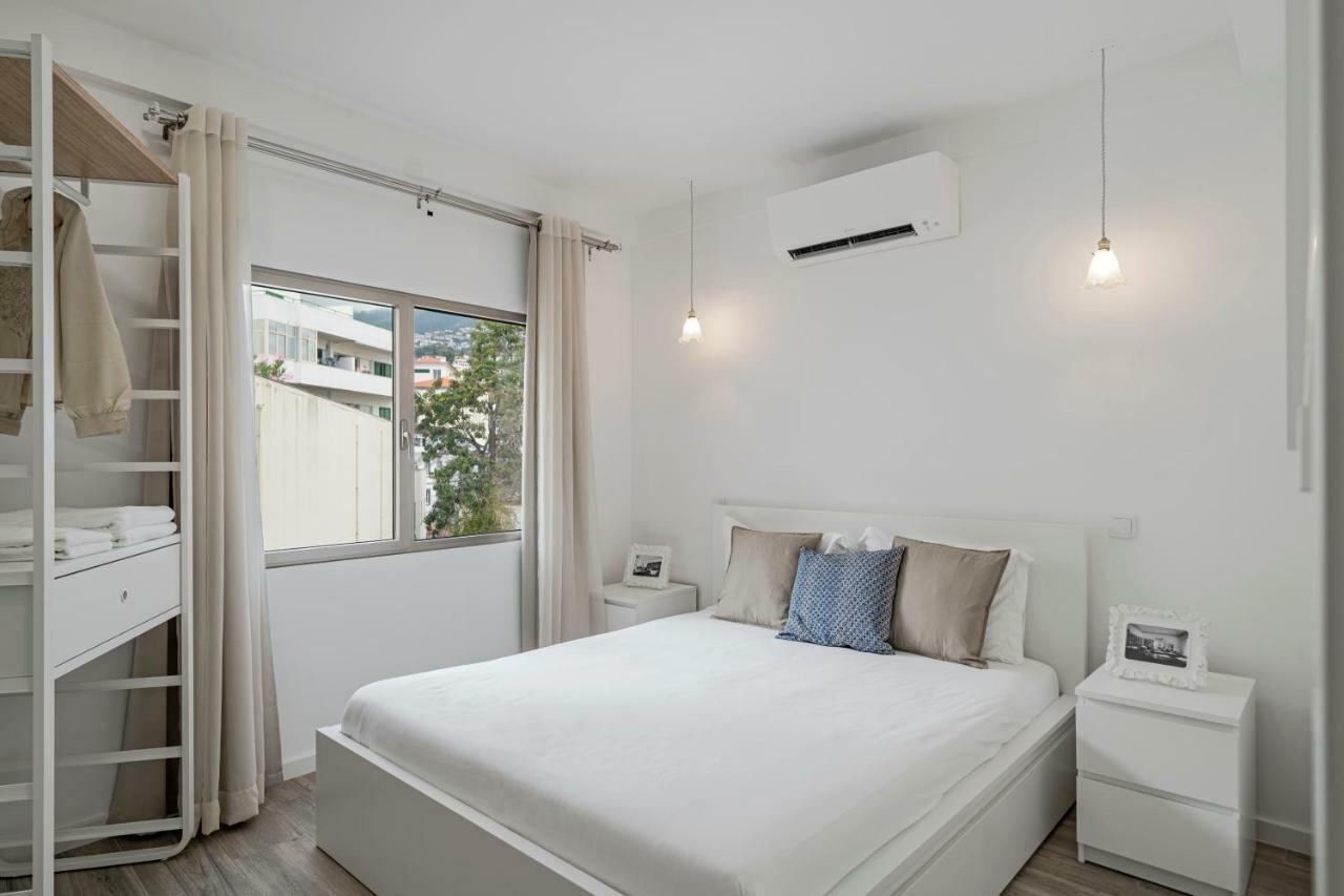 Drapes Design Apartments By An Island Apart Funchal  Buitenkant foto