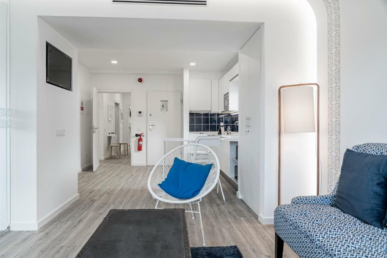 Drapes Design Apartments By An Island Apart Funchal  Buitenkant foto